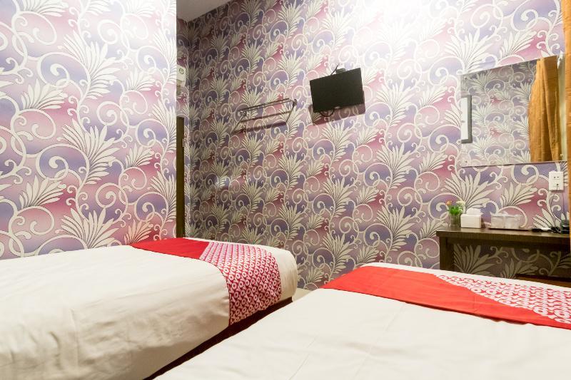 Oyo 741 Hotel Labuhan Raya Medan Buitenkant foto